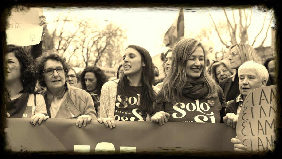 La juez sí señala al 8M y al Gobierno, digan lo que digan Sánchez y Podemos