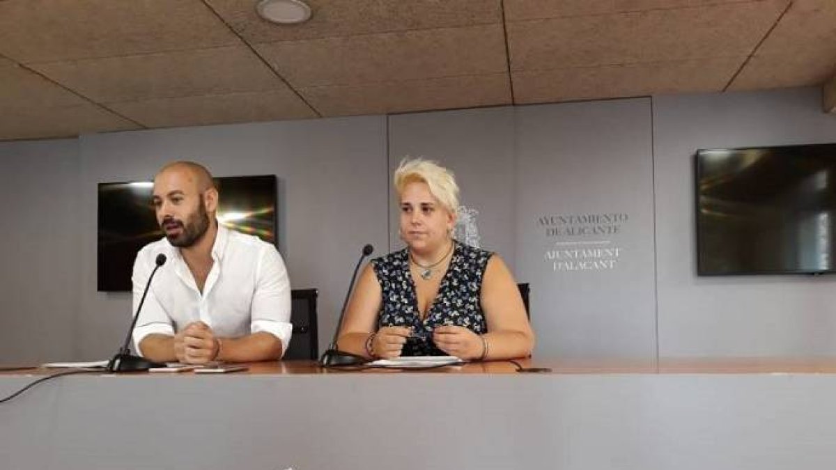 Vanessa Romero junto a su compañero Xavi López.