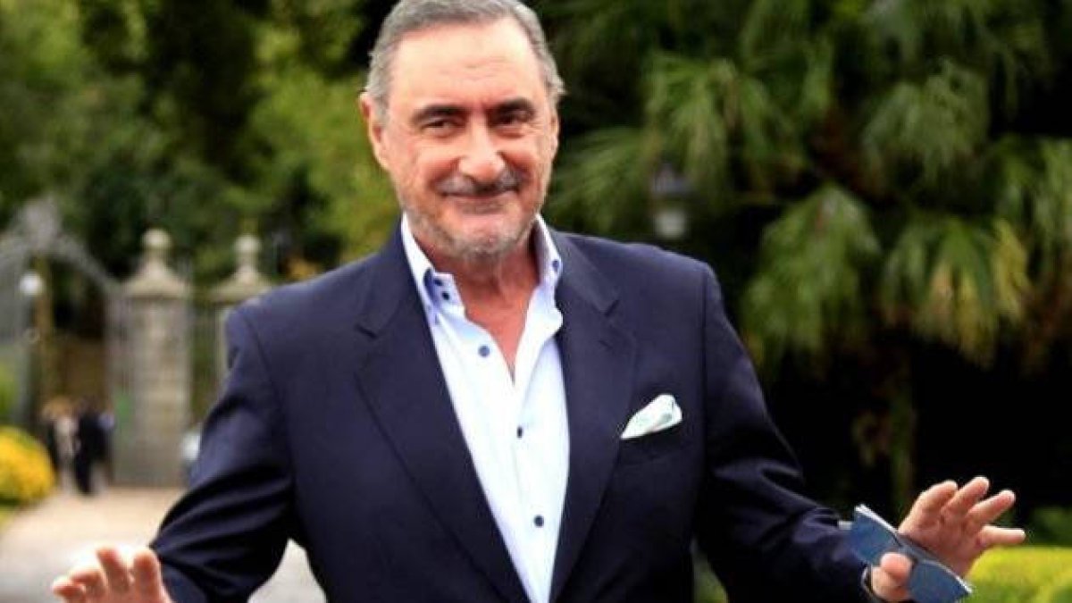 Carlos Herrera.