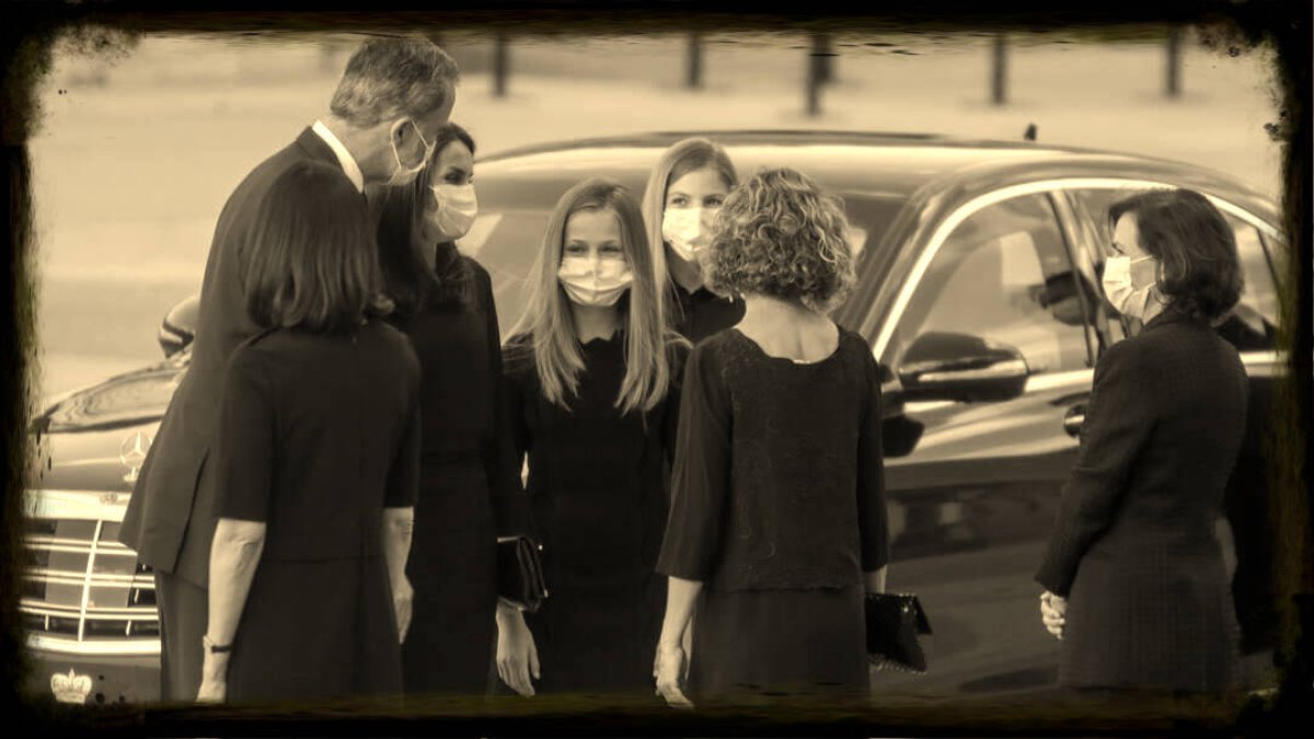 La Familia Real, con Meritxell Batet y Carmen Calvo