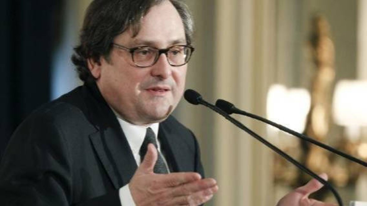 Francisco Marhuenda deja a la altura del betún a Tezanos y sus CIS.