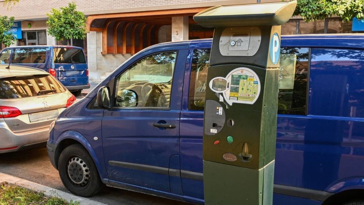Valencia empieza a hacer caja con la zona azul pese a seguir en Estado de Alarma