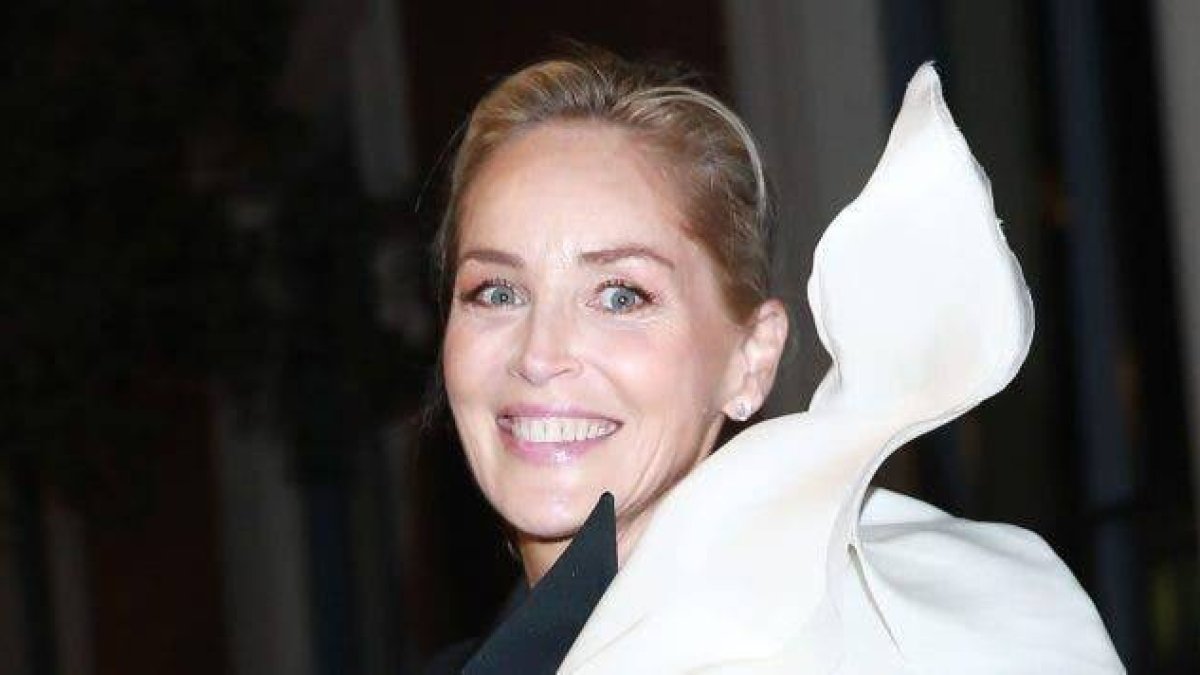 Sharon Stone se suma a la campaña española #YoMeCorono para frenar el COVID-19