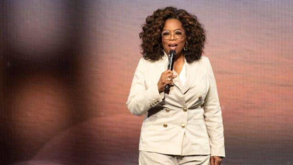 Oprah Winfrey destierra a su pareja al jardín de su casa durante la cuarentena