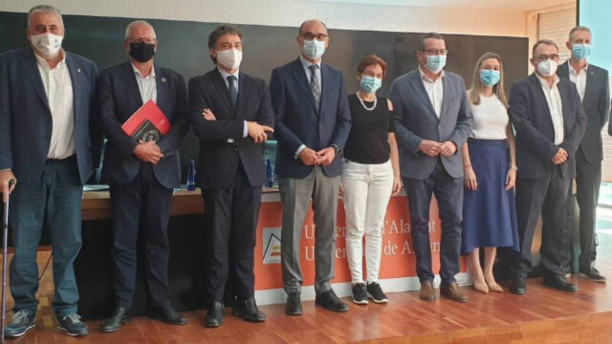 Un momento de la presentación del Máster de alta cocina de la UA
