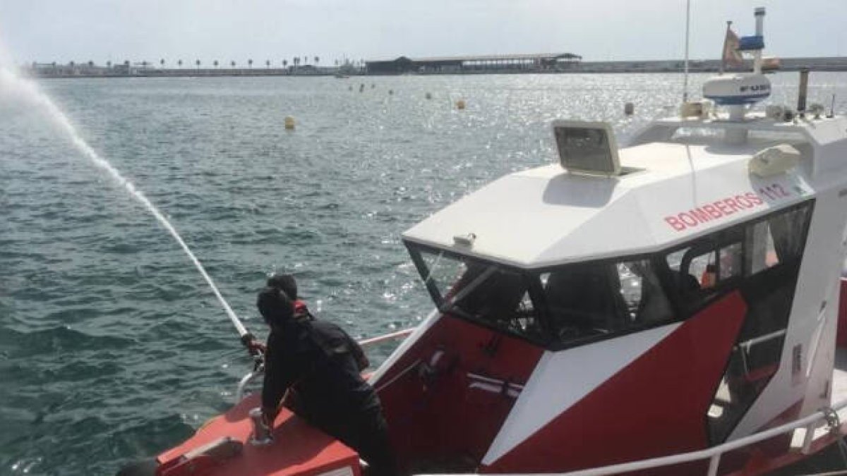 El SPEIS II cuenta con una motobomba capaz de suministrar 400 litros de agua a una presión