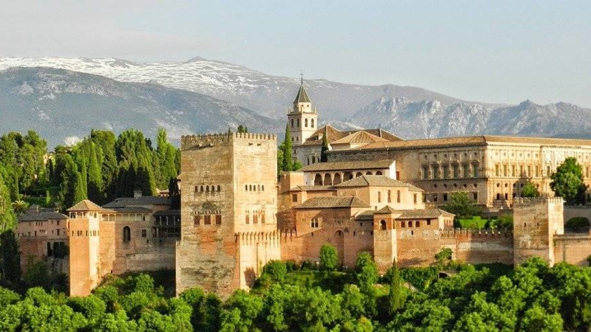 La crisis del coronavirus pone en peligro el 15% de los ingresos de turismo