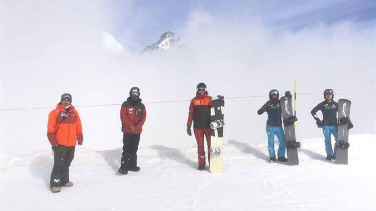 Los deportistas de invierno, a pleno rendimiento en Casa España (Suiza)