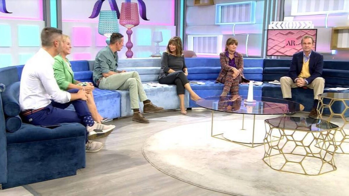 Ana Rosa Quintana presentando 