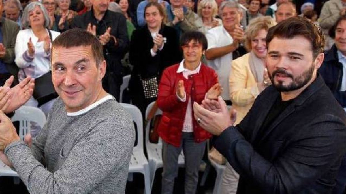 Otegi y Rufián, en un mitin de las pasadas elecciones europeas.