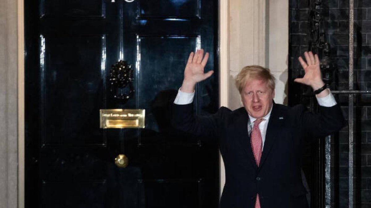 Boris Johnson incumple ahora lo que firmó