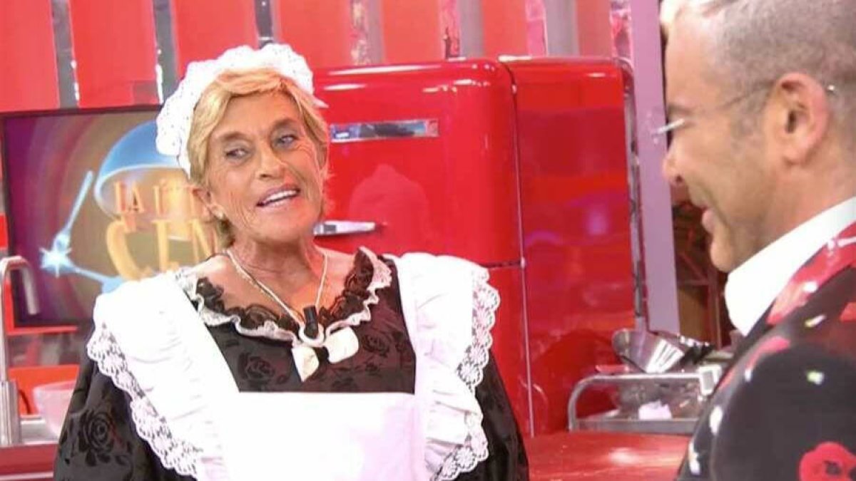 Chelo García Cortés ejerció de doncella en La Última Cena