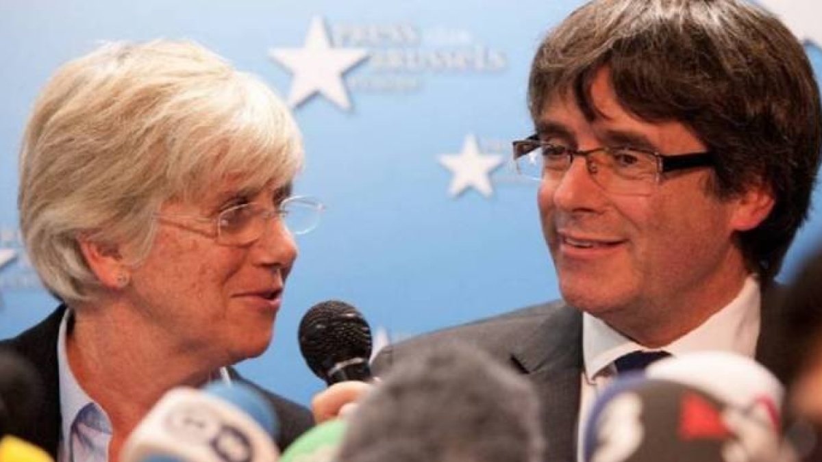 Clara Ponsatí y Puidemont: en el punto de mira de la Fiscalía.