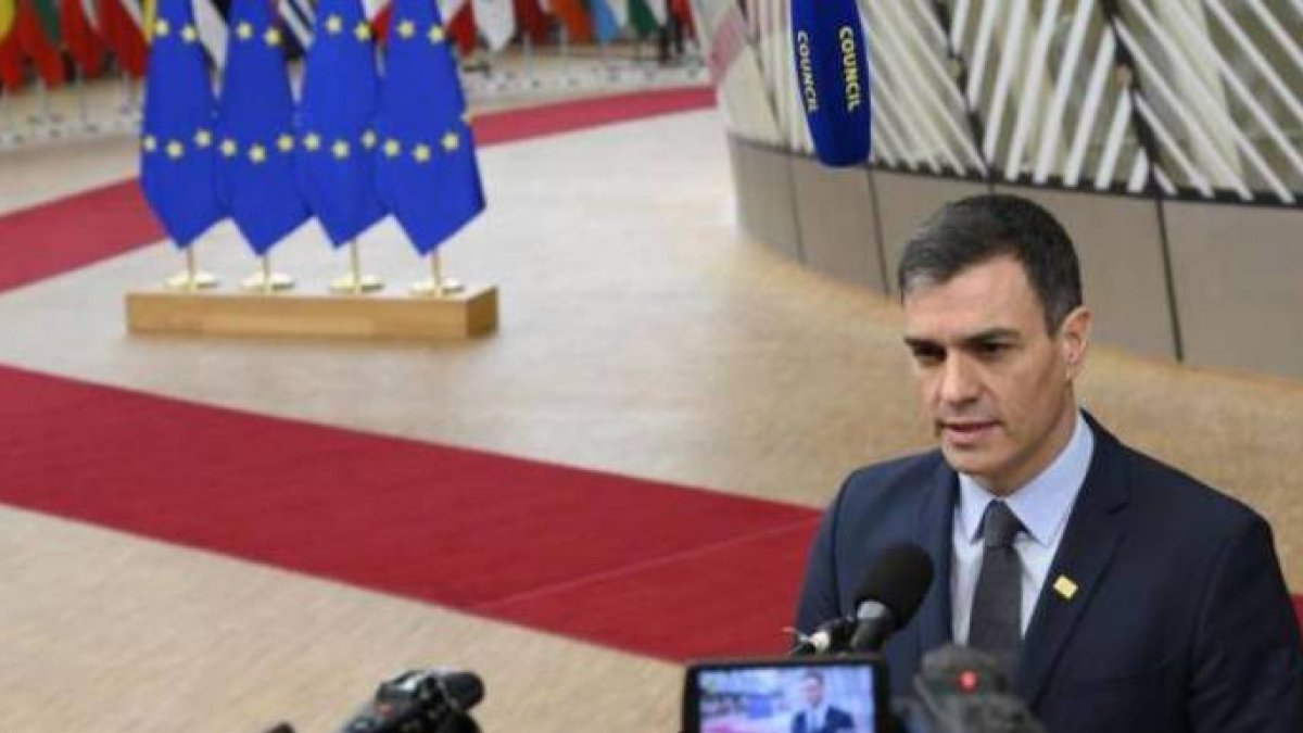 Sánchez tiene ante sí una cita decisiva para su estrategia en La Moncloa.