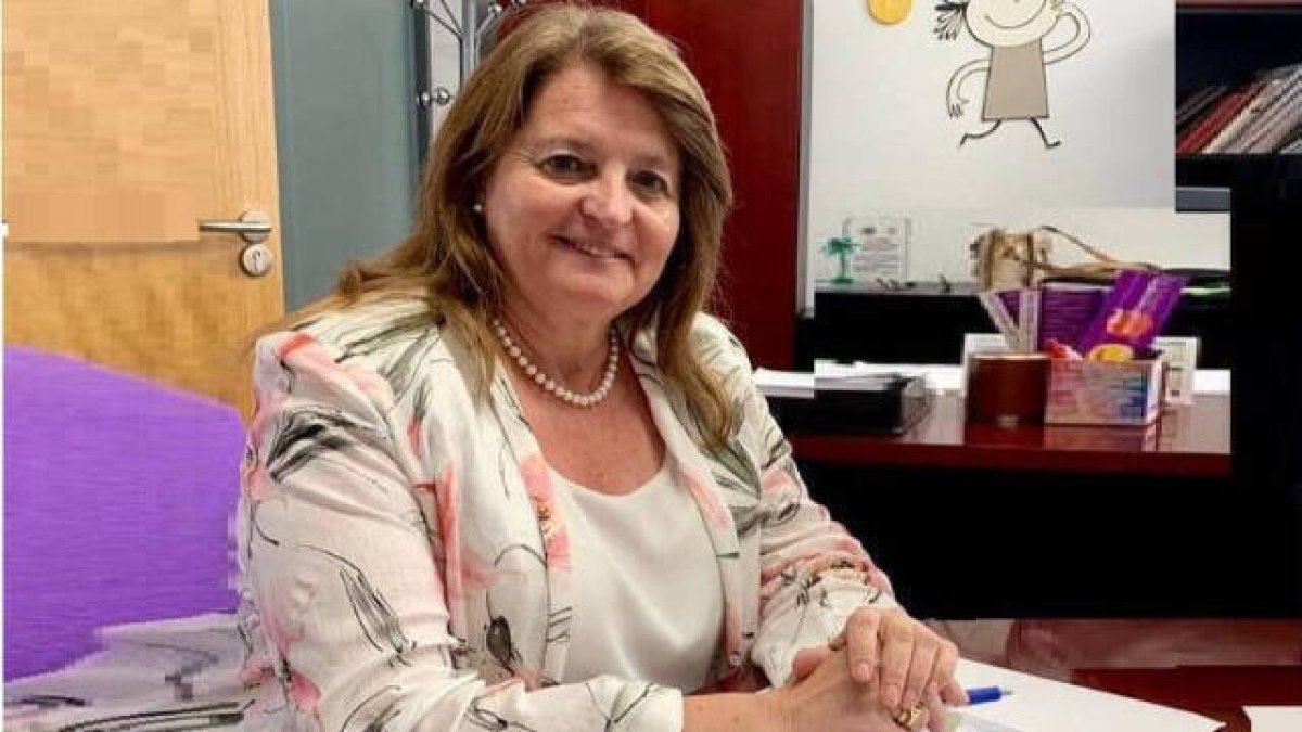 Julia Llopis, Concejal de Educación en el Ayuntamiento de Alicante