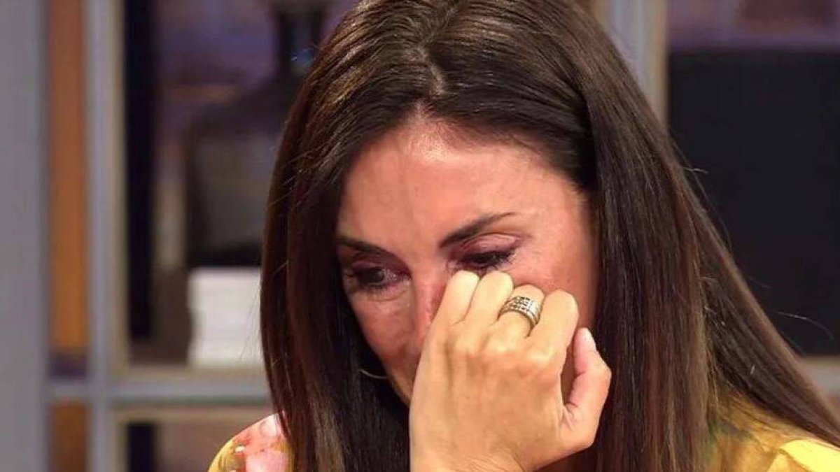 Isabel Rábago se ha derrumbado en el plató de 'Viva la vida'