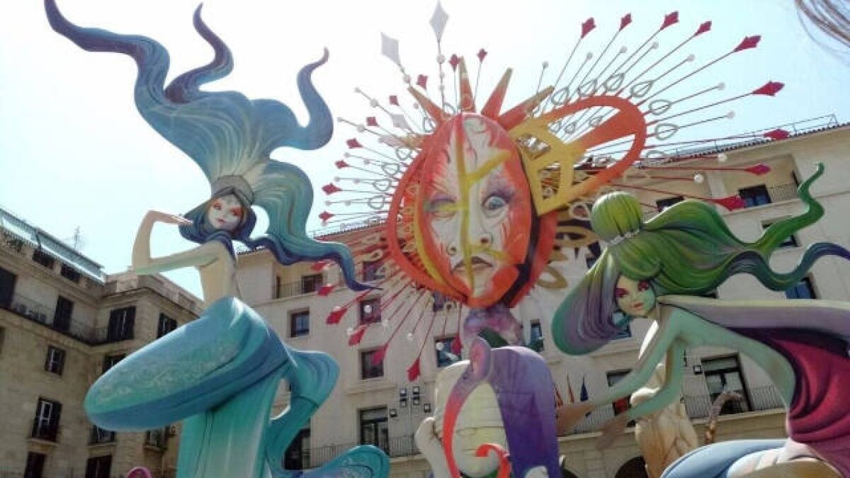 Alicante aprueba el traslado de los festivos de Hogueras al 3 y 4 de septiembre