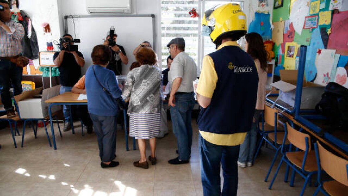 Encuesta generales: el PSOE ganaría en la Comunitat Valenciana con Vox al alza