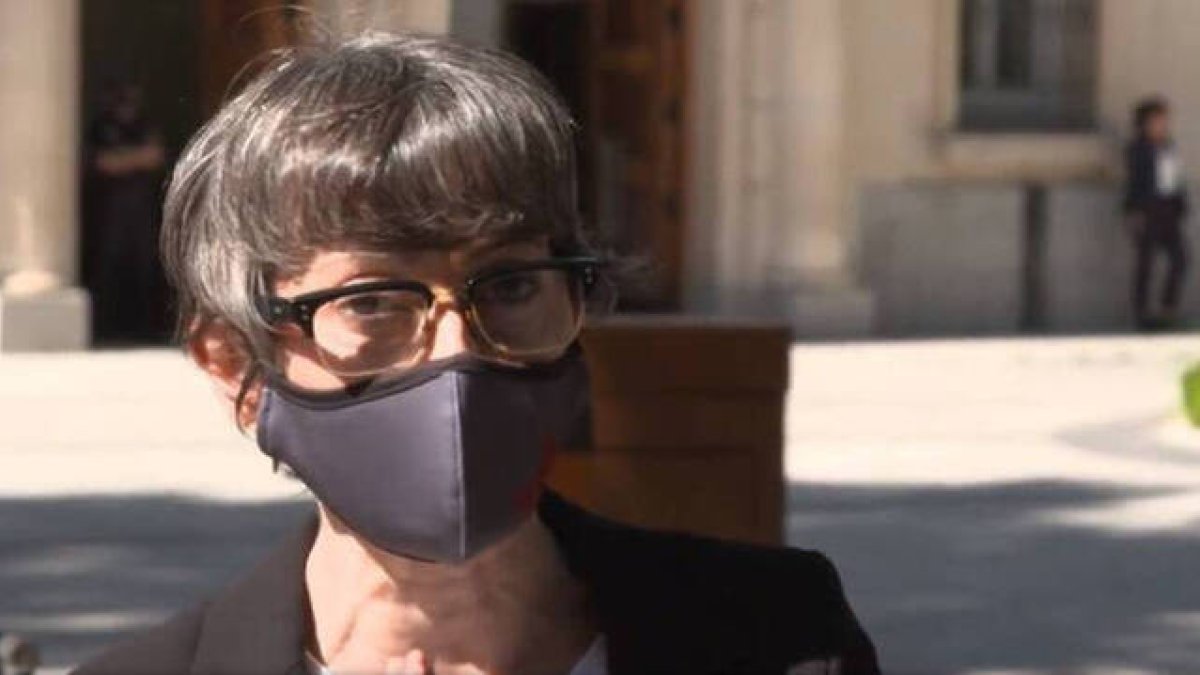 La reportera Thais Villas