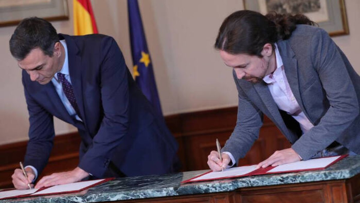 MIentras la pandemia hace trizas a la sociedad, 