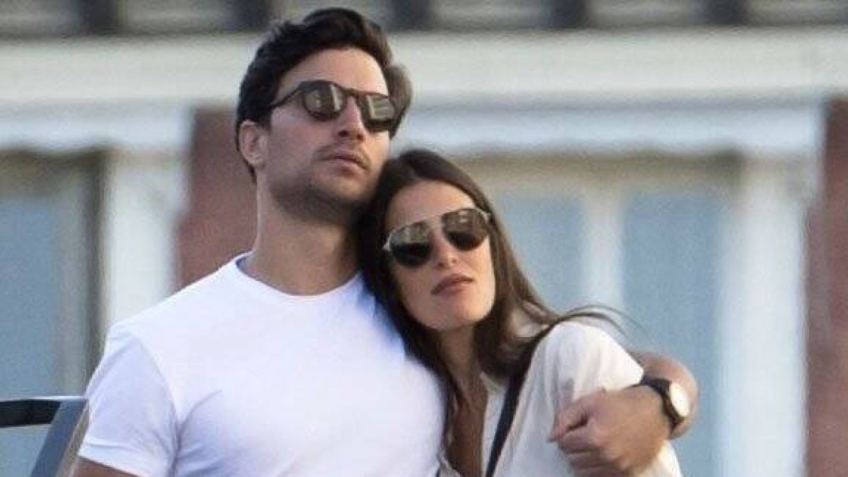 La separación forzosa por Covid ha hecho que Astrain y Torrent estén más cariñosos que nunca.