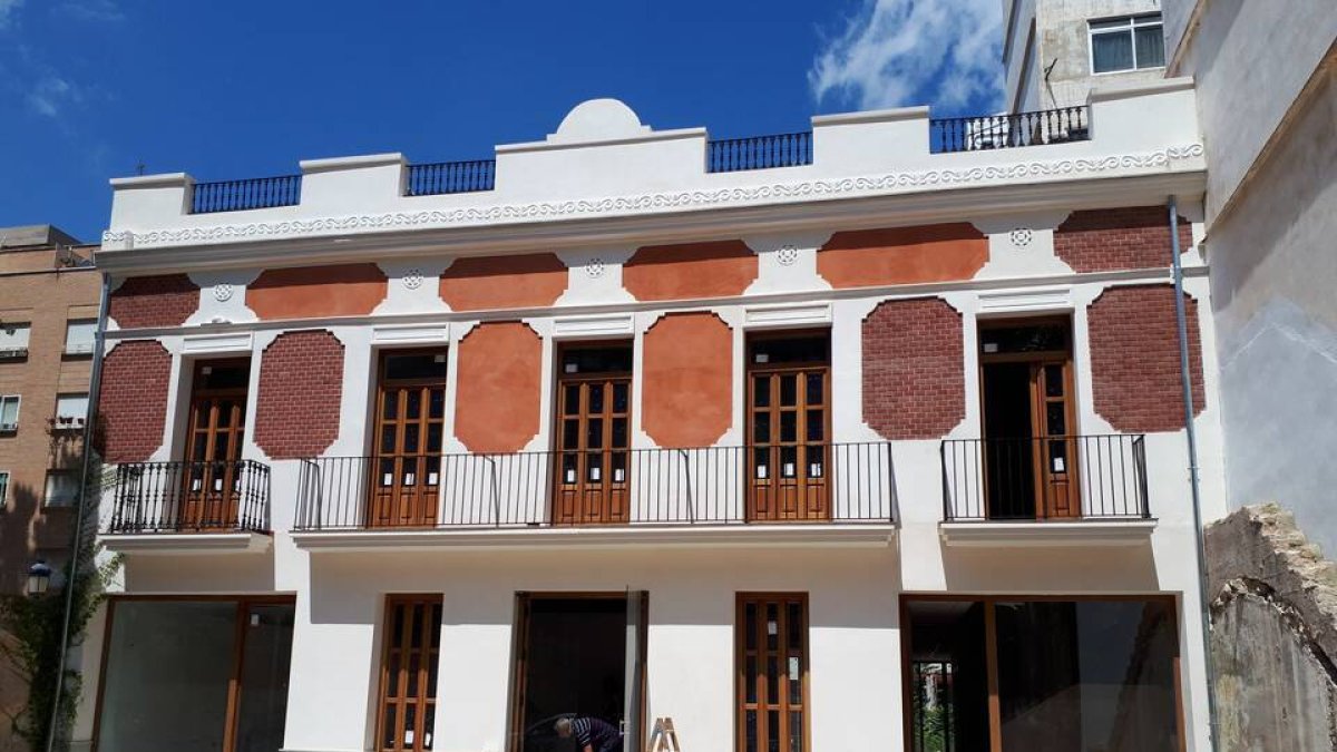 La rehabilitación del chalé de la que presume Ribó recibe palos de los expertos
