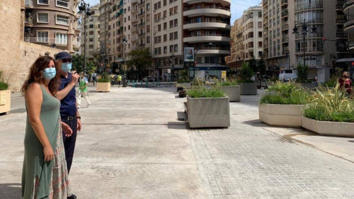 Sandra Gómez en la plaza de San Agustín