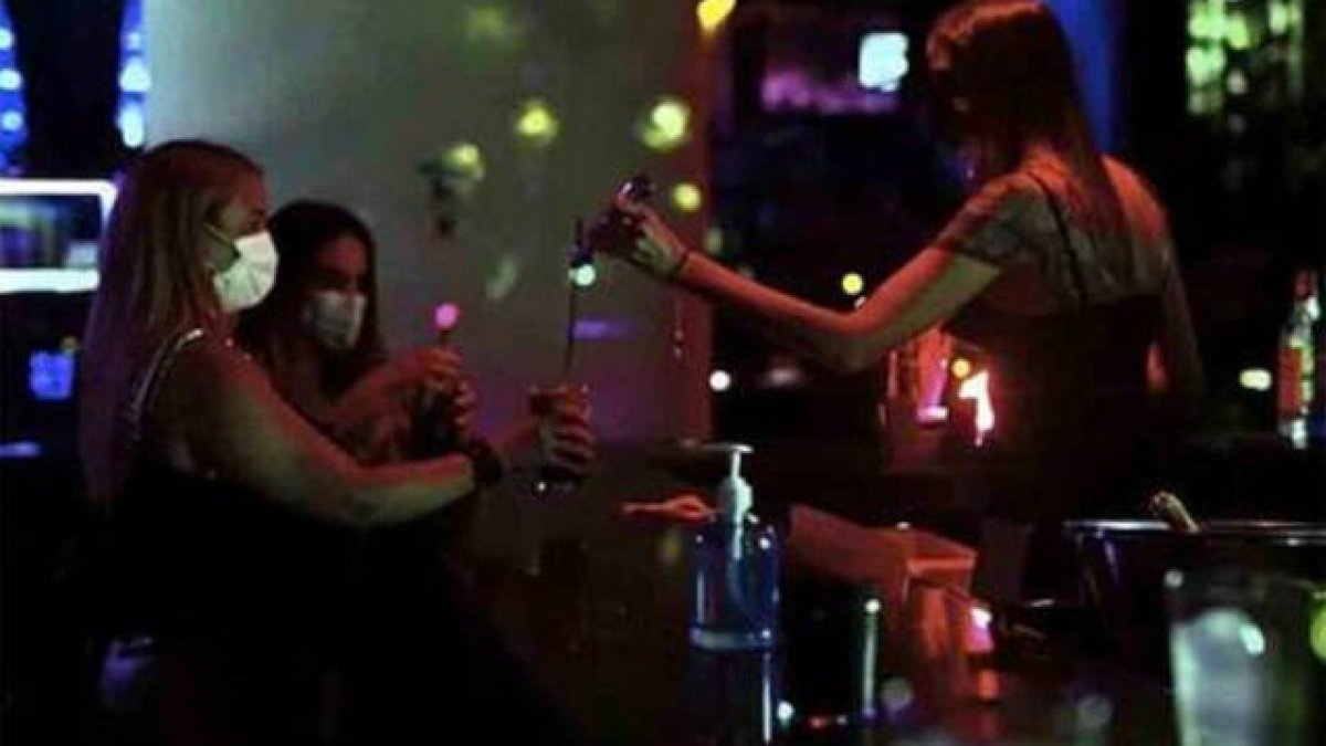 El TSJ rechaza las medidas cautelarísimas presentadas por los bares de copas de Alicante y no permite su apertura