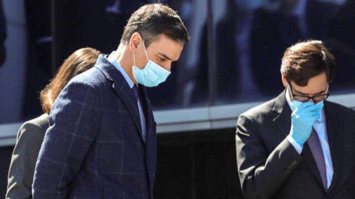 Pedro Sánchez y Salvador Illa.
