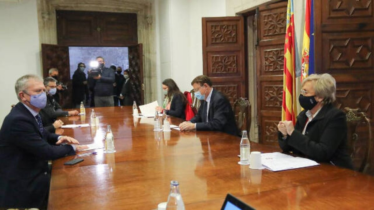 Omnium analizará las aguas residuales de centros de mayores antes de Navidad
