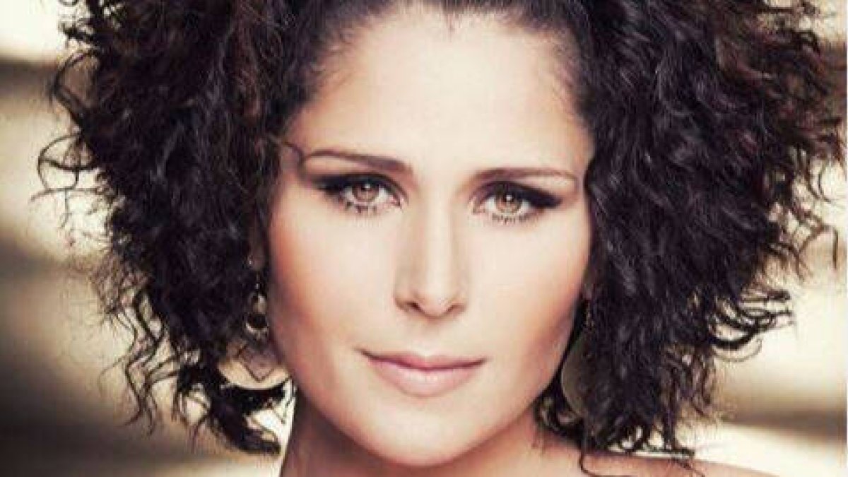 Rosa López.