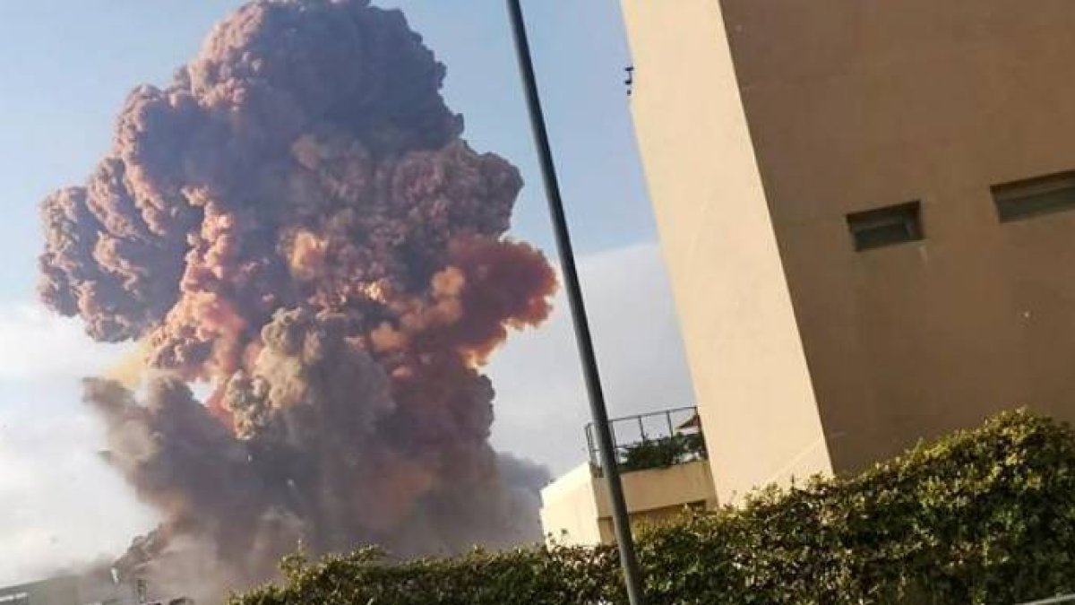 Imagen de la explosión en Beirut.