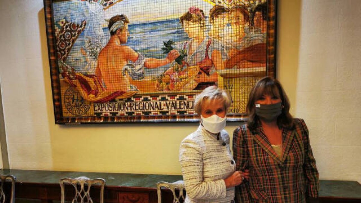 Carmen Quintanilla y Amparo Mora