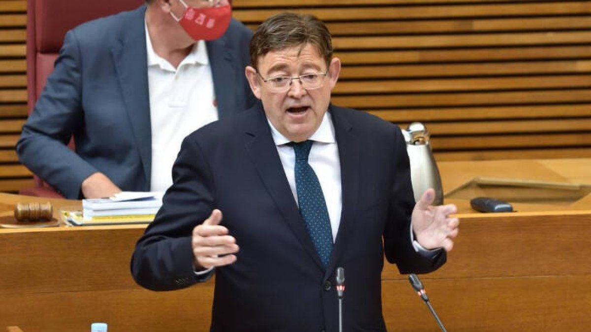 Mientras Ximo Puig ordena nuevas medidas que restringen la movilidad de los ciudadanos, su hermano Francis ve como sus negocios con las administraciones son puestos en entredicho