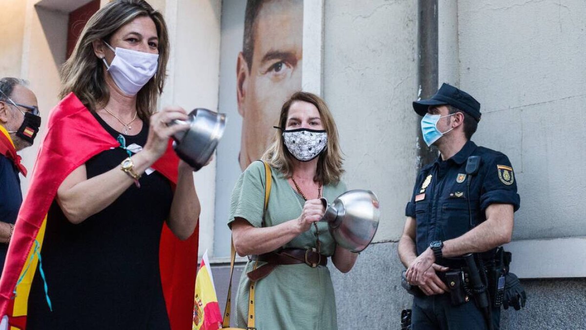Protestas contra el Gobierno frente a la sede del PSOE el pasado mes de mayo