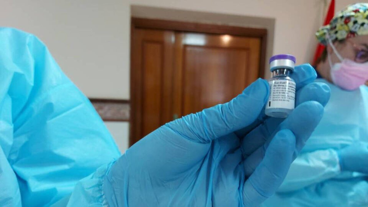 Una de las vacunas llegadas a Andalucía.