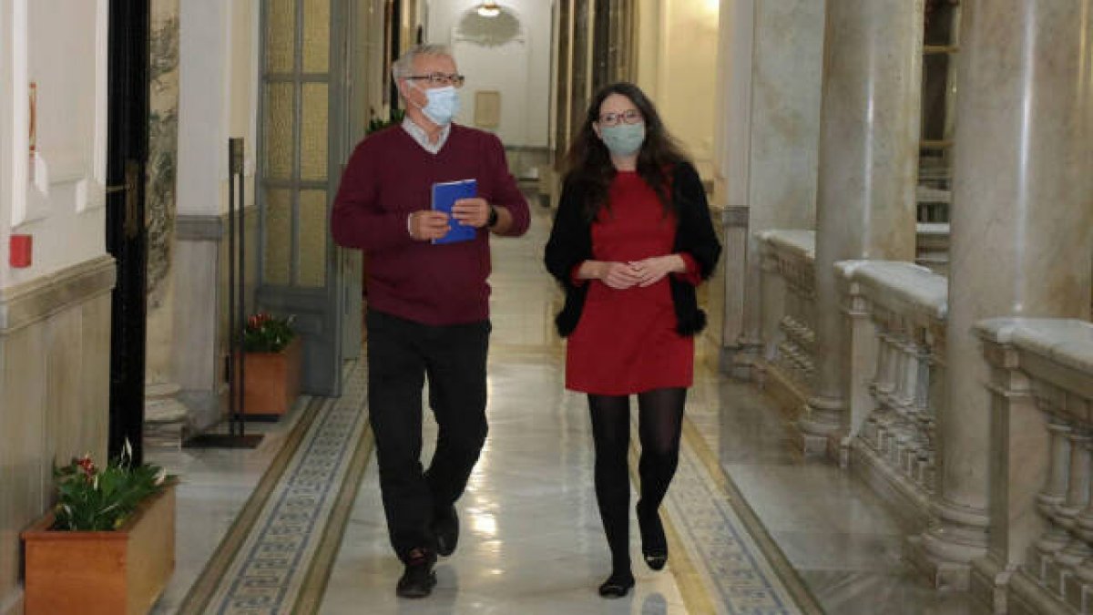 Joan Ribó y Mónica Oltra