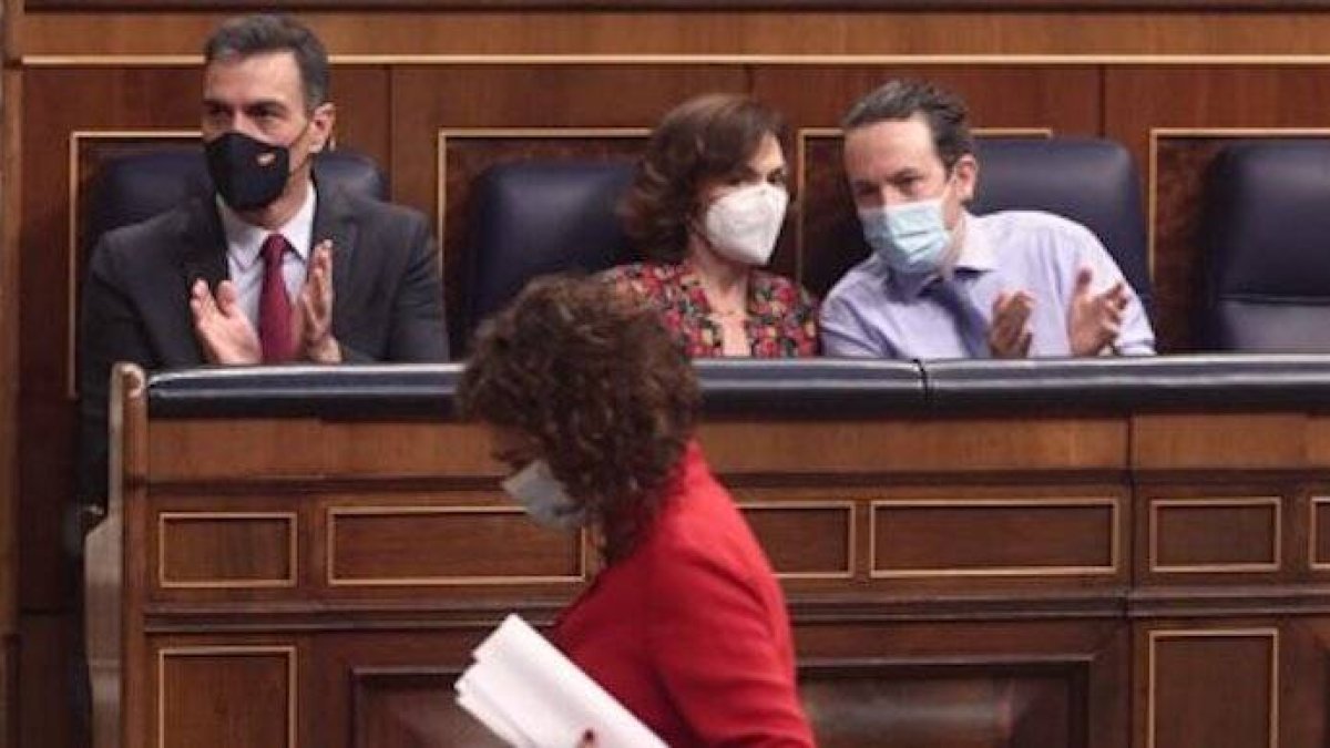 El gobierno intenta ponerse ahora una medalla por el IVA de las mascarillas