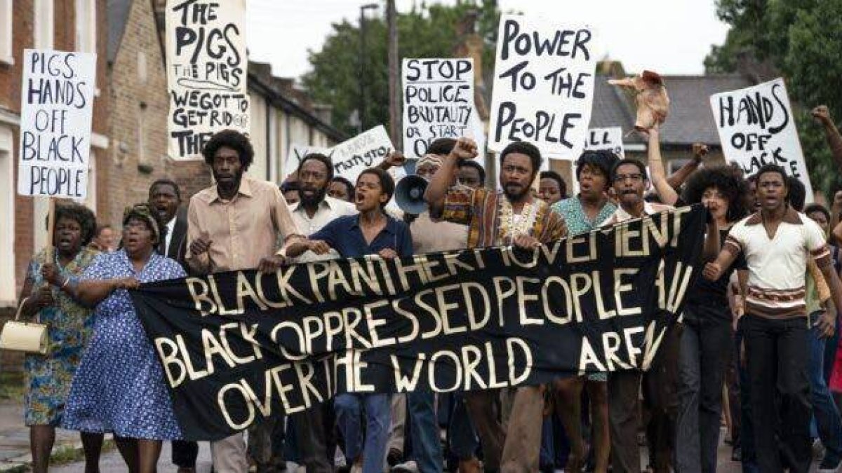 La tensión racial del Londres de los 70 y 80 centran ‘Small Axe’, la antología del director de ’12 años de esclavitud’