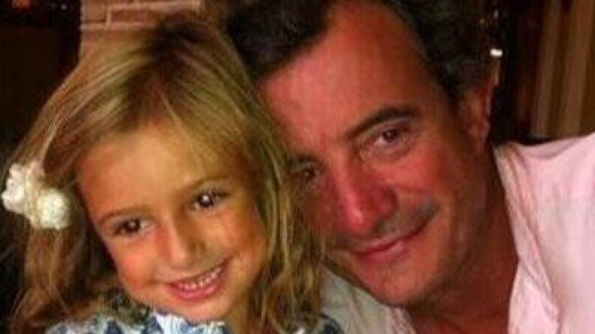 Javier Gállego y su hija.