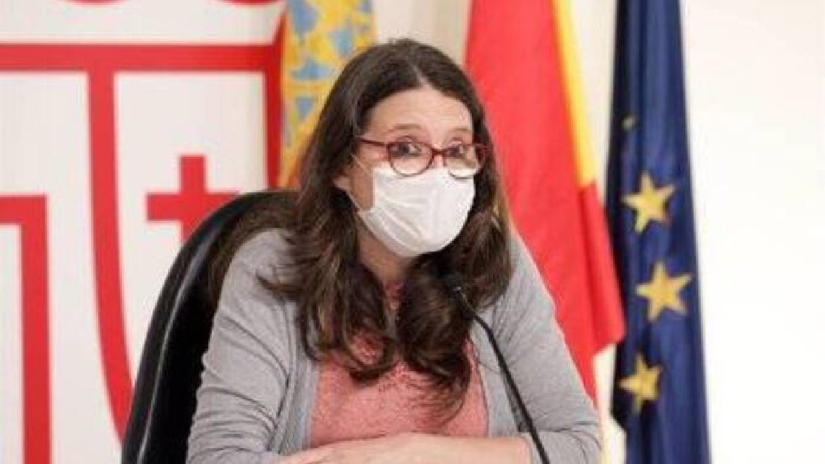 Oltra prefiere no mojarse