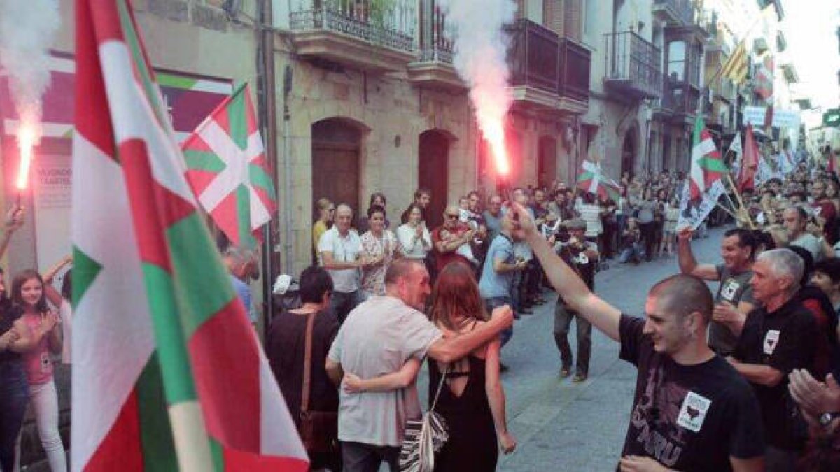 Extraños compañeros de cama