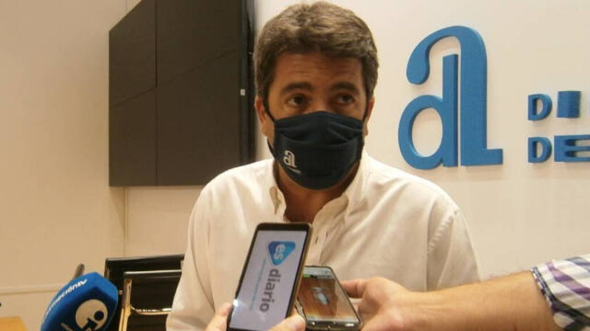 El presidente de la Diputación de Alicante, Carlos Mazón, lamenta que el Gobierno de España haya cancelado el programa del Imserso / FOTO: O. Avellán