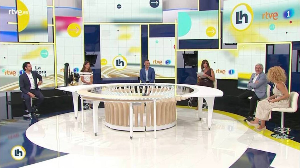 El equipo de La Hora de La 1.