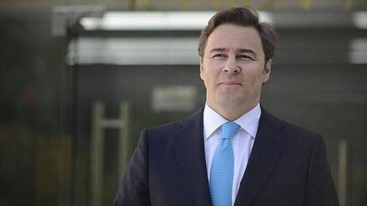El Corte inglés se hace con el 5% en manos de Dimas Gimeno