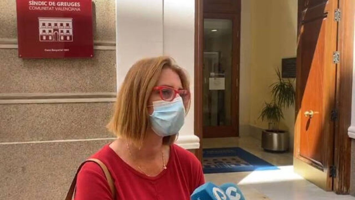 La portavoz del PP en el Ayuntamiento de Alicante califica de “trato inhumano” el confinamiento de los Inmigrantes