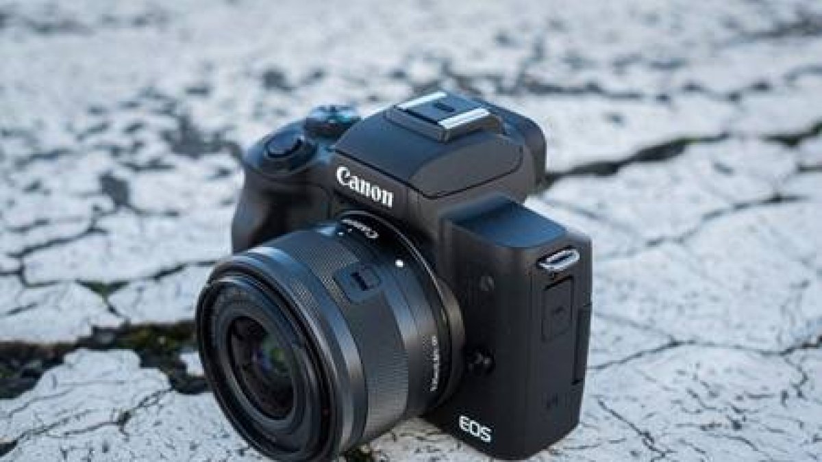 Iníciate en el mundo de la fotografía con la cámara Canon EOS M50