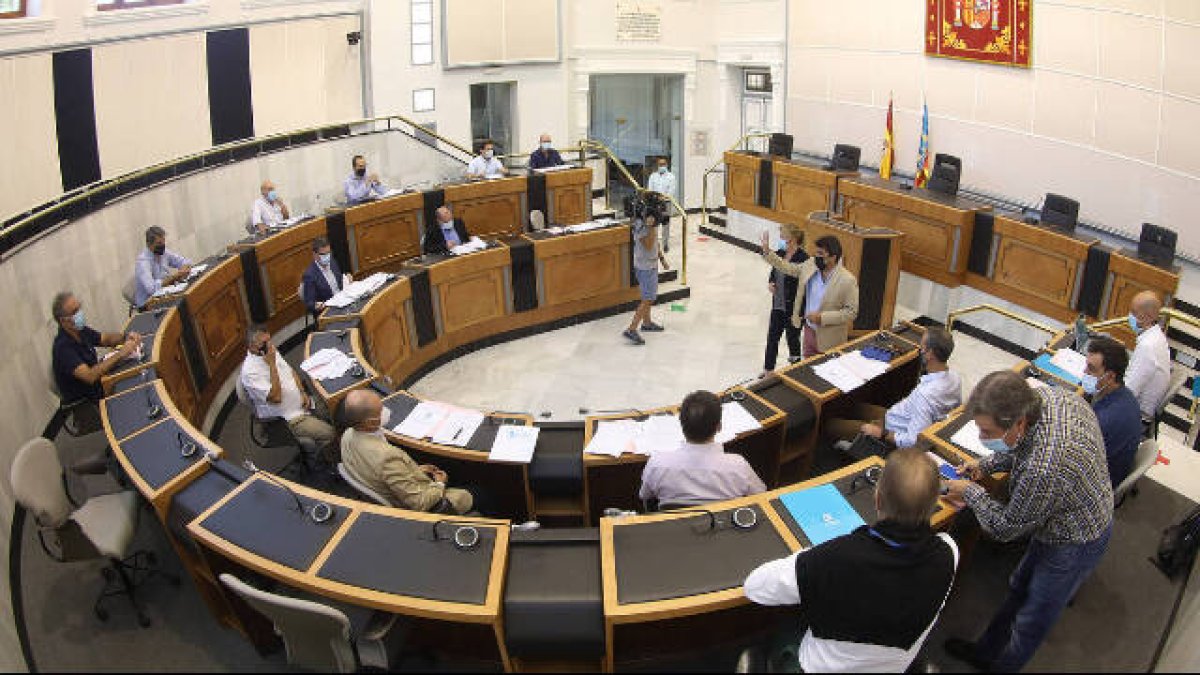 La Comisión Técnica del Agua ha adoptado este viernes por unanimidad un acuerdo que califica de “inoportuna”” la decisión de la CHJ