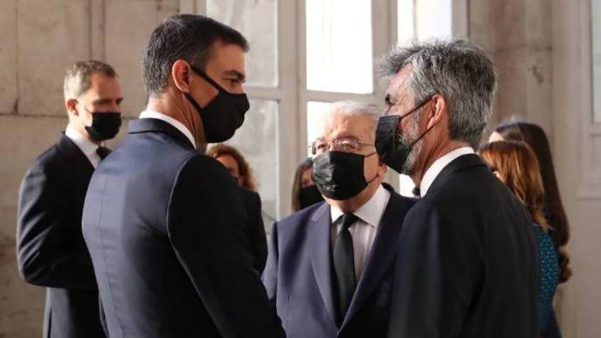 Sánchez, en un acto contra el presidente del Poder Judicial, Carlos Lesmes.