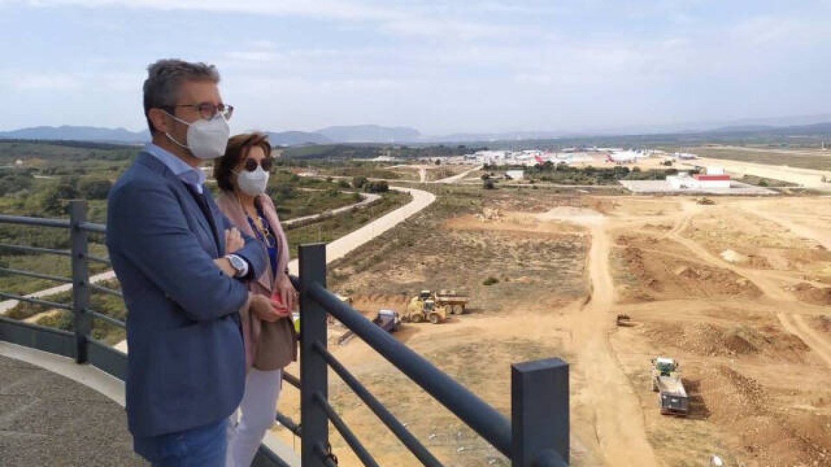 El conseller de Infraestructuras, Arcadi Espada, ha visitado este sábado las obras